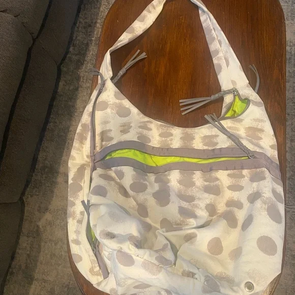 Lululemon White and Gray Large Bag - Picture 2 of 13